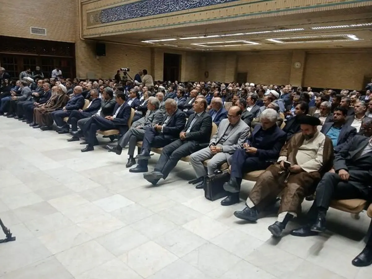 نشست منتخبان مجلس دوازدهم در مسجد!  + عکس