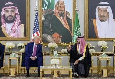 اقدام جنجالی ترامپ در مقابل چشمان بن سلمان 