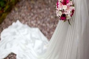 مصائب بانمک این عروس ۹۳ ساله برای انتخاب لباس عروس!+عکس