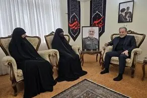 عراقچی به منزل سردار سلامی رفت 