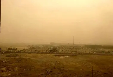 باد و طوفان شدید در تهران/عکسی از گرد و خاک در منطقه ۲۲ تهران