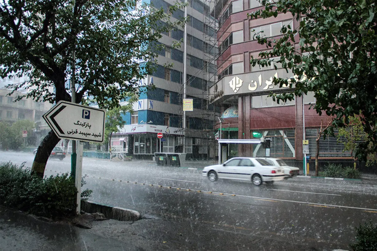 امشب فقط در این ۷ نقطه تهران باران می‌بارد!