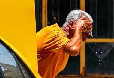هشدار فرابنفش در تهران/ فردا دوشنبه ۳۰ تیر تعطیل می شود؟