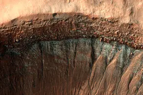 انتشار تصاویر دهانه‌های یخ زده مریخ