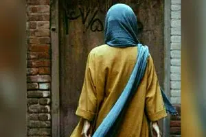 دختر ۱۴ ساله: معلم ریاضی و مادرم باعث شدند از خانه فرار کنم!