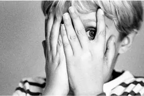 عکسی خجالت آور از محتویات داخل سطل زباله
