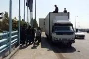 جابجایی کارگران با کامیون باری