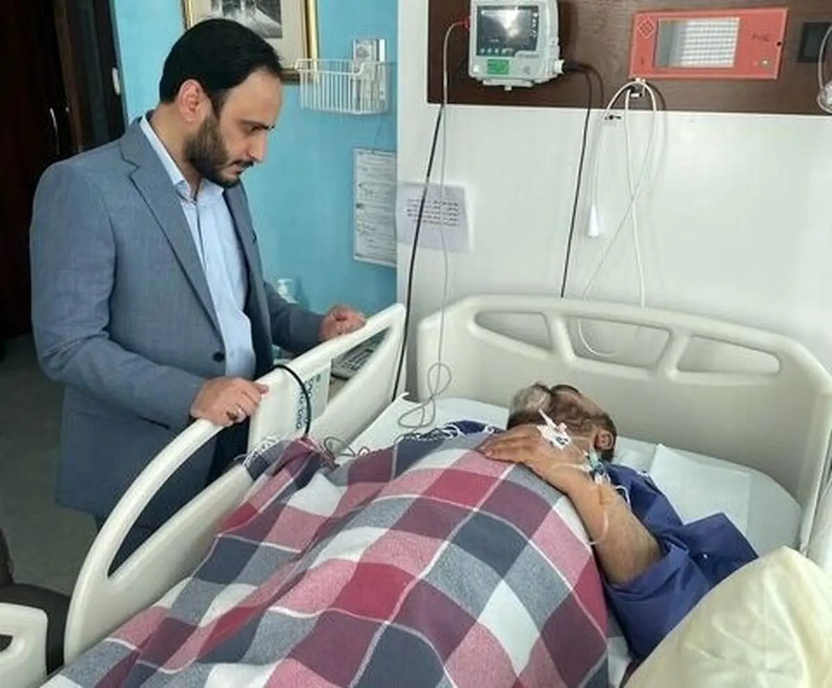 اولین عکس از وزیر دولت رئیسی بر روی تخت بیمارستان/ ببینید