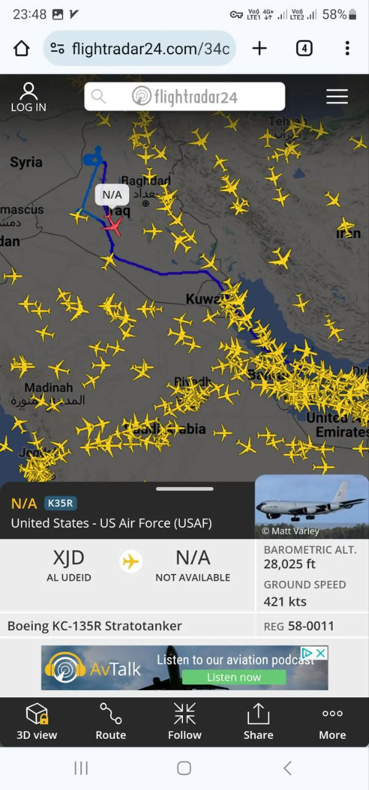 پرواز یک فروند هواپیمای بویینگ نظامی آمریکا در آسمان عراق