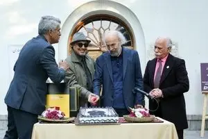 حضور رضا عطاران در جشن تولد کیانوش عیاری/ تصاویر