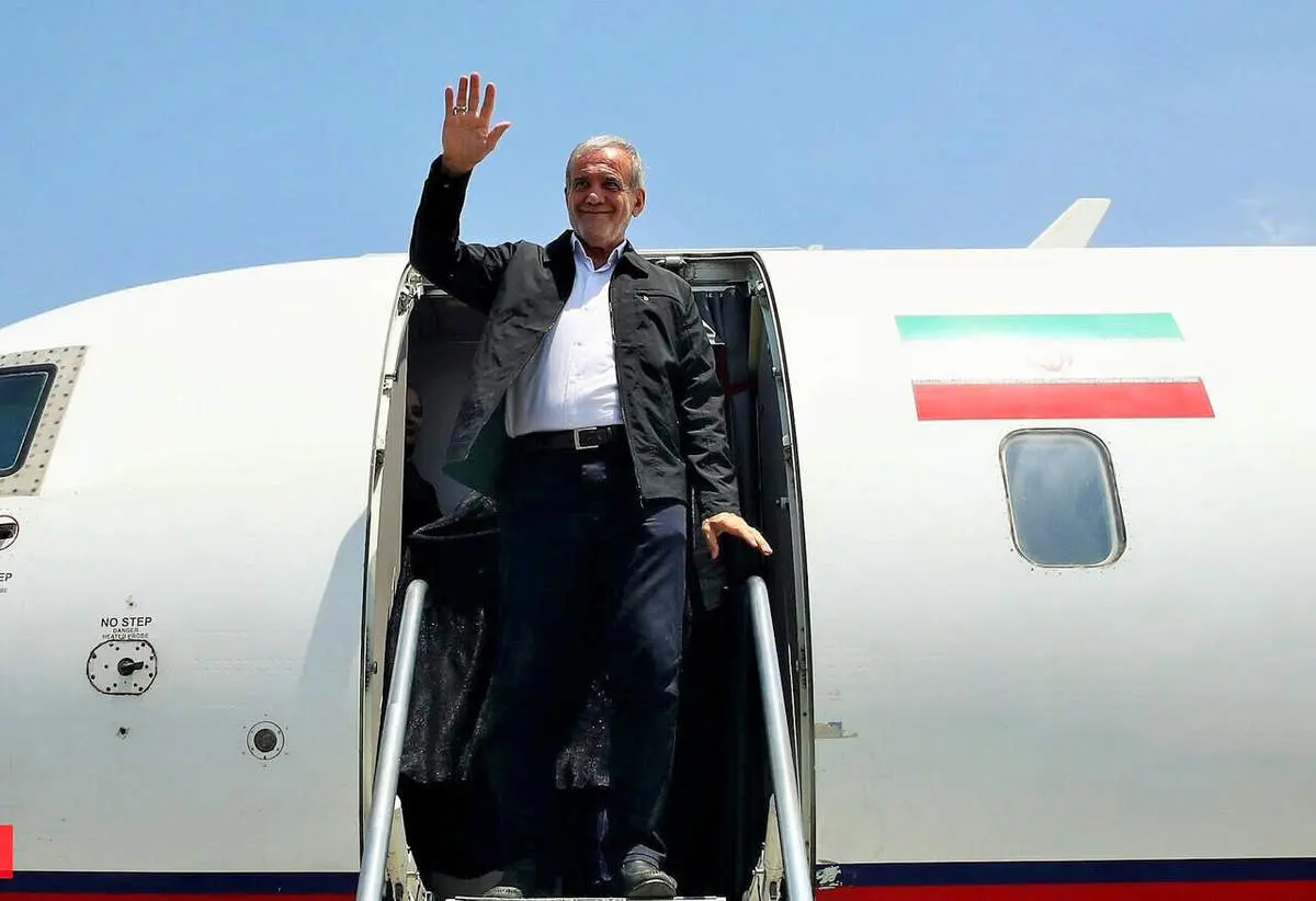 پزشکیان عازم باکو شد