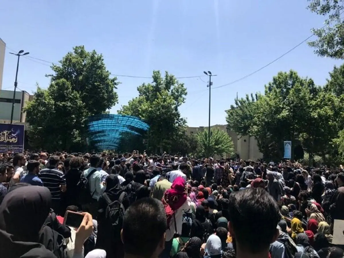 یک روزنامه: شک نکنید در حکومت غیردینی هیچ سانس بانوانی برای استخر وجود ندارد پناه به خدا چقدر وحشتناک!