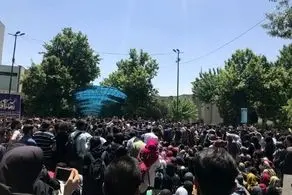 یک روزنامه: شک نکنید در حکومت غیردینی هیچ سانس بانوانی برای استخر وجود ندارد پناه به خدا چقدر وحشتناک!