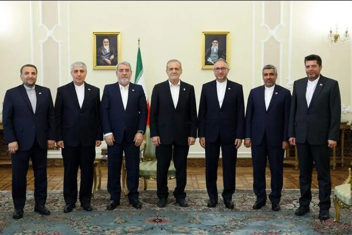 پزشکیان با سفرای ایران در ۶ کشور جهان دیدار کرد 
