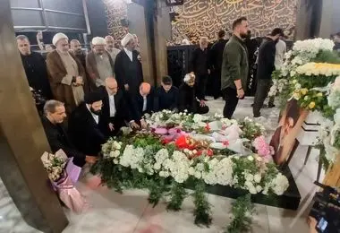 حضور سید علی خمینی در مزار شهید سیدحسن نصرالله
