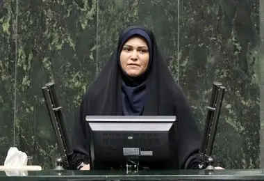 خدادادی رئیس فراکسیون زنان مجلس شد 