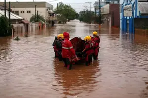 فوت دردناک یک مادر با چهار کودک در سیل مشهد+جزئیات