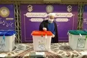 رییس جمهوری رای خود را به صندوق انداخت