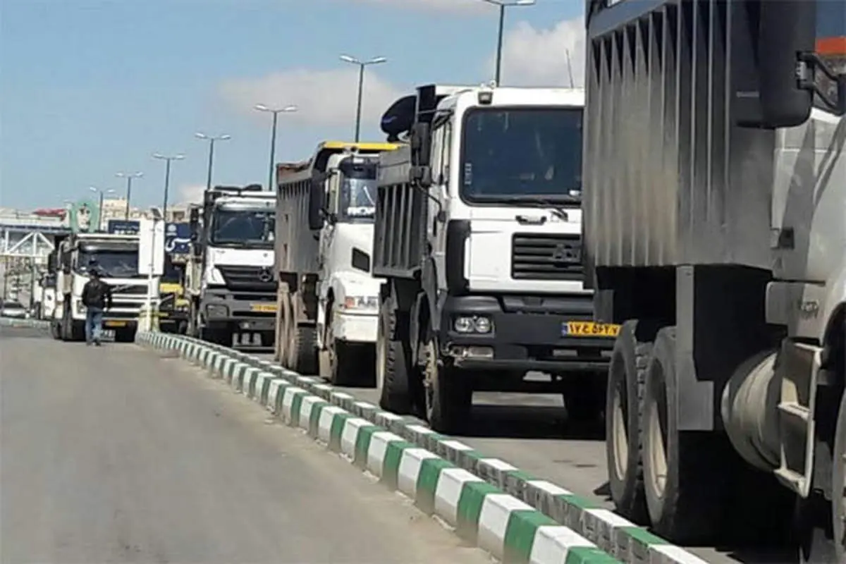 طرح گازوئیل ۳ نرخی برای کامیون‌داران لغو شد