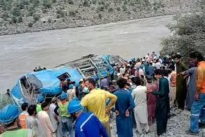 سقوط هولناک اتوبوس مسافربری در دره