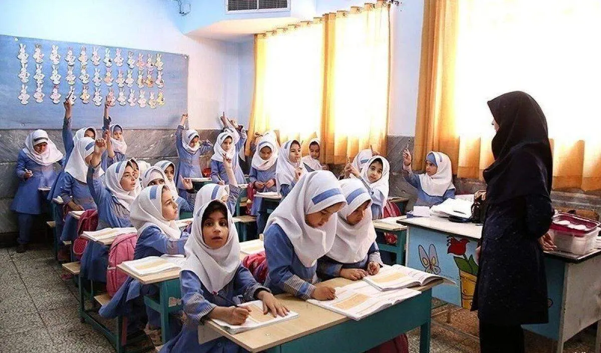 کلاسهای مجازی در شبکه شاد راهاندازی شد