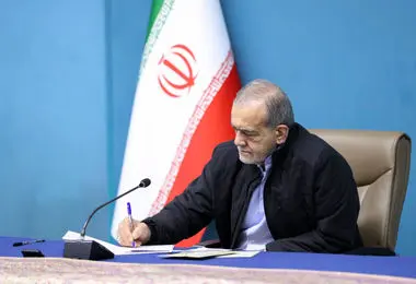 تصاویری از عزاداری پزشکیان در تبریز + ببینید 