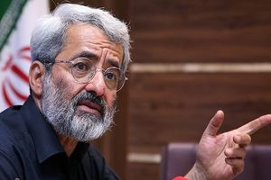 سلیمی نمین: معاون امور مجلس رئیس جمهور باید تغییر کند 