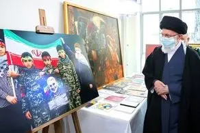 بازدید رهبری از نمایشگاه تولیدات فرهنگی هنری پیرامون شهید سلیمانی