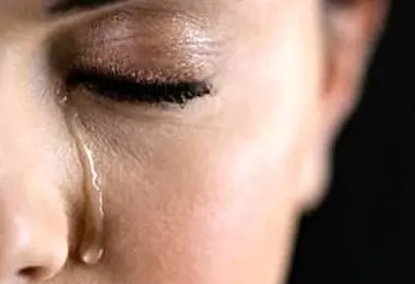 آگهی گریه دار یک پسر عاشق در صفحه آگهی فروش کالا+ عکس