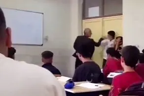 فیلم خبرساز و عجیب از  معلمی که ۳ دانش آموز را زیر چک و لگد و مشت گرفت!