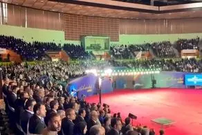  دمام‌زنی به یاد درگذشتگان انفجار بندر رجایی در حضور پزشکیان/ فیلم