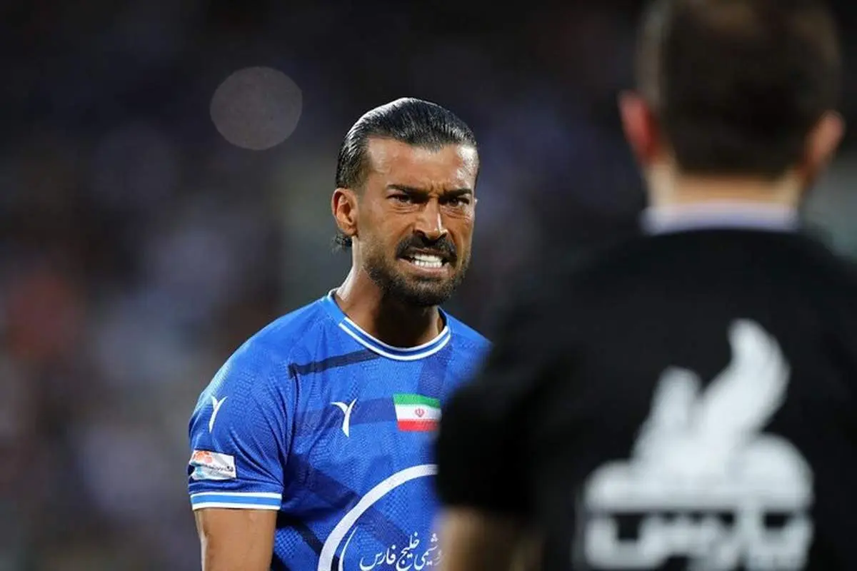 حمایت تمام قد یک پرسپولیسی از رامین رضاییان