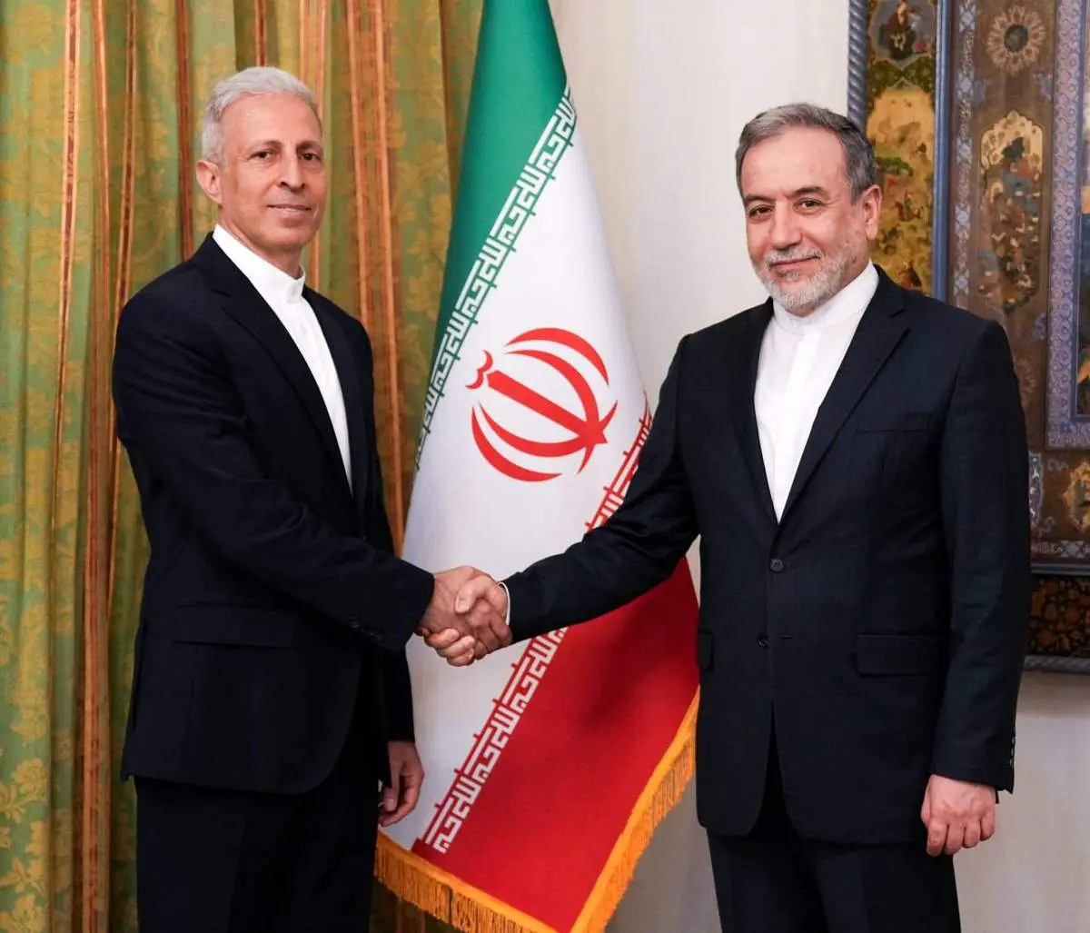 دیدار سرکنسول جدید جمهوری اسلامی ایران در گوانجو با وزیر امور خارجه 