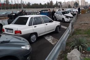 واژگونی مرگبار خودرو سواری در تهران

