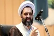 خالص سازی در حوزه علمیه با حذف روحانی معروف کلید خورد