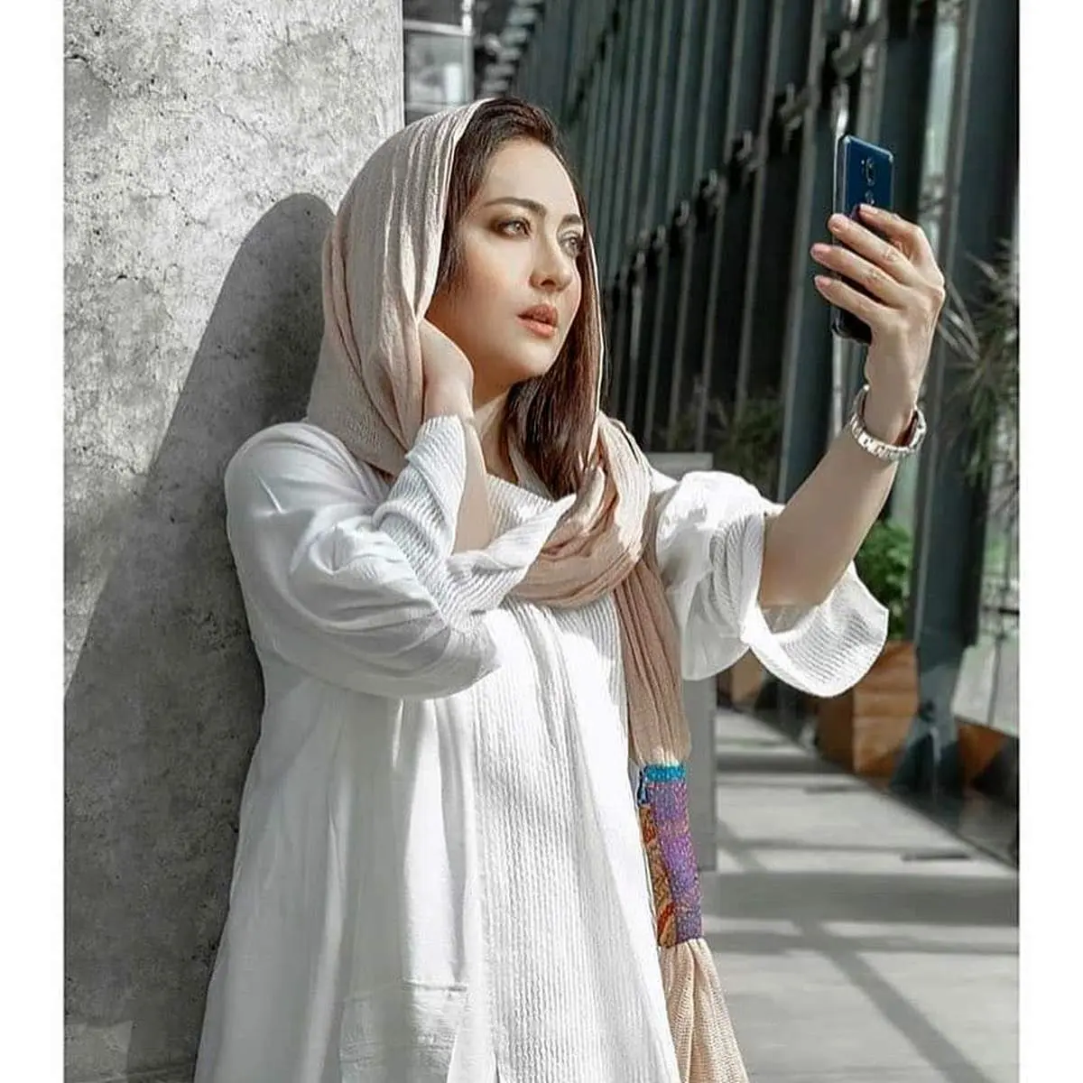 چند عکس‌ خصوصی از جذابترین بازیگر سینما ایران ببینید