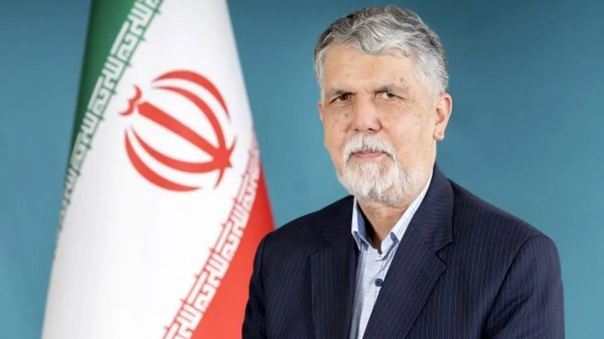 وزیر فرهنگ و ارشاد اسلامی بهمنظور شرکت در مراسم تشییع پاپ عازم رم شد