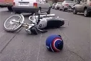 واژگونی فجیع 2 موتورسیکلت در خیابان امام خمینی (ره)