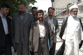 احمدی نژاد در گذر زمان + عکس 