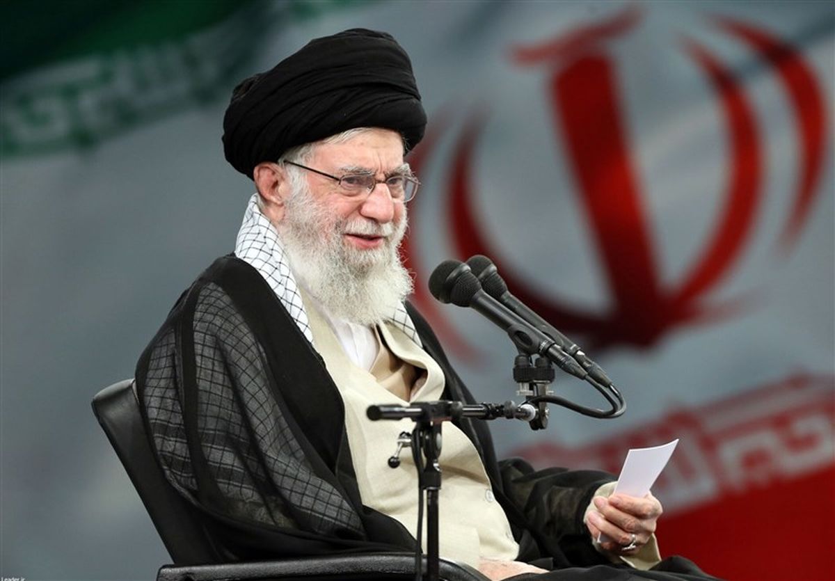 شجره نامه خانوادگی رهبر انقلاب را کدام روحانی معروف تنظیم کرد؟