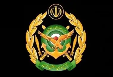 حرکات آکروباتیک تکاوران نیروی دریایی ارتش در کنار ساحل + ببینید 