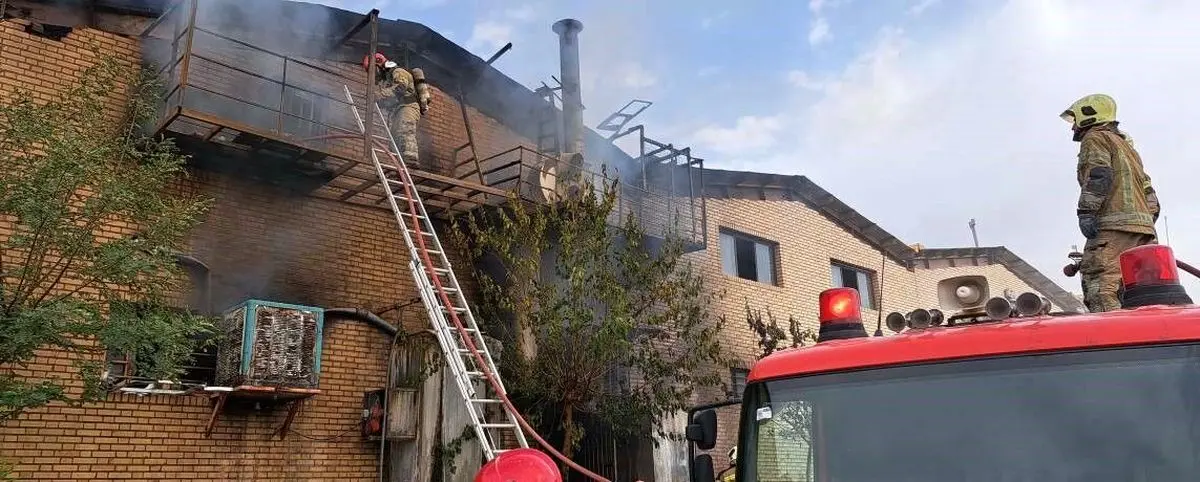آتش‌سوزی بزرگ در کارگاه تولیدی در جنوب تهران