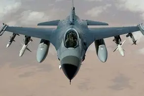 نمایش دیدنی جنگنده F-16I در آسمان + ببینید 