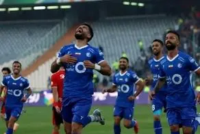 مهاجم استقلال پشت دختران پرسپولیس درآمد/ عکس