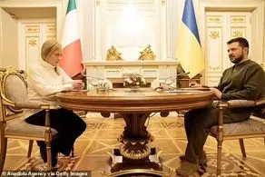خبر پربازدید از دیدار رئیس جمهور اوکراین با یک زن