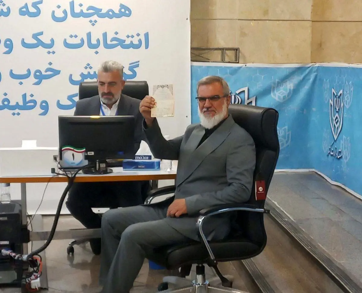 محمد رویانیان داوطلب نامزدی انتخابات ریاست جمهوری شد