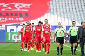 بازوبند سرگردان در تیم پرسپولیس 