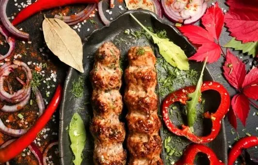 شام امشب چی بپزم؟/ طرز تهیه کباب کوبیده رستورانی بدون گوشت!