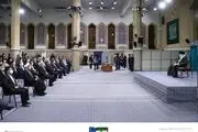 چندین بار از فروپاشی جمهوری اسلامی حرف زده‌اند اما این تحلیل غلط و غیر واقع‌بینانه است/ هر قدر دانشگاه تعطیل و روند فعالیت علمی تخریب و ناقص شود برای دشمن مغتنم است