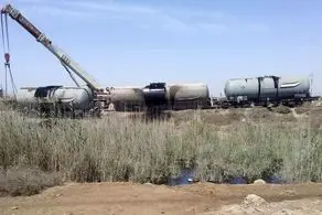 قطار حامل نفت واژگون شد